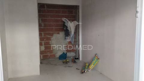 Apartamento t3 novo c/parqueamento