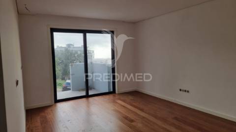 Apartamento t3  em  construção   junto da rtp - gaia