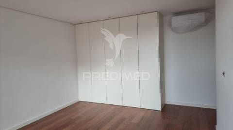 Apartamento t3  em  construção   junto da rtp - gaia