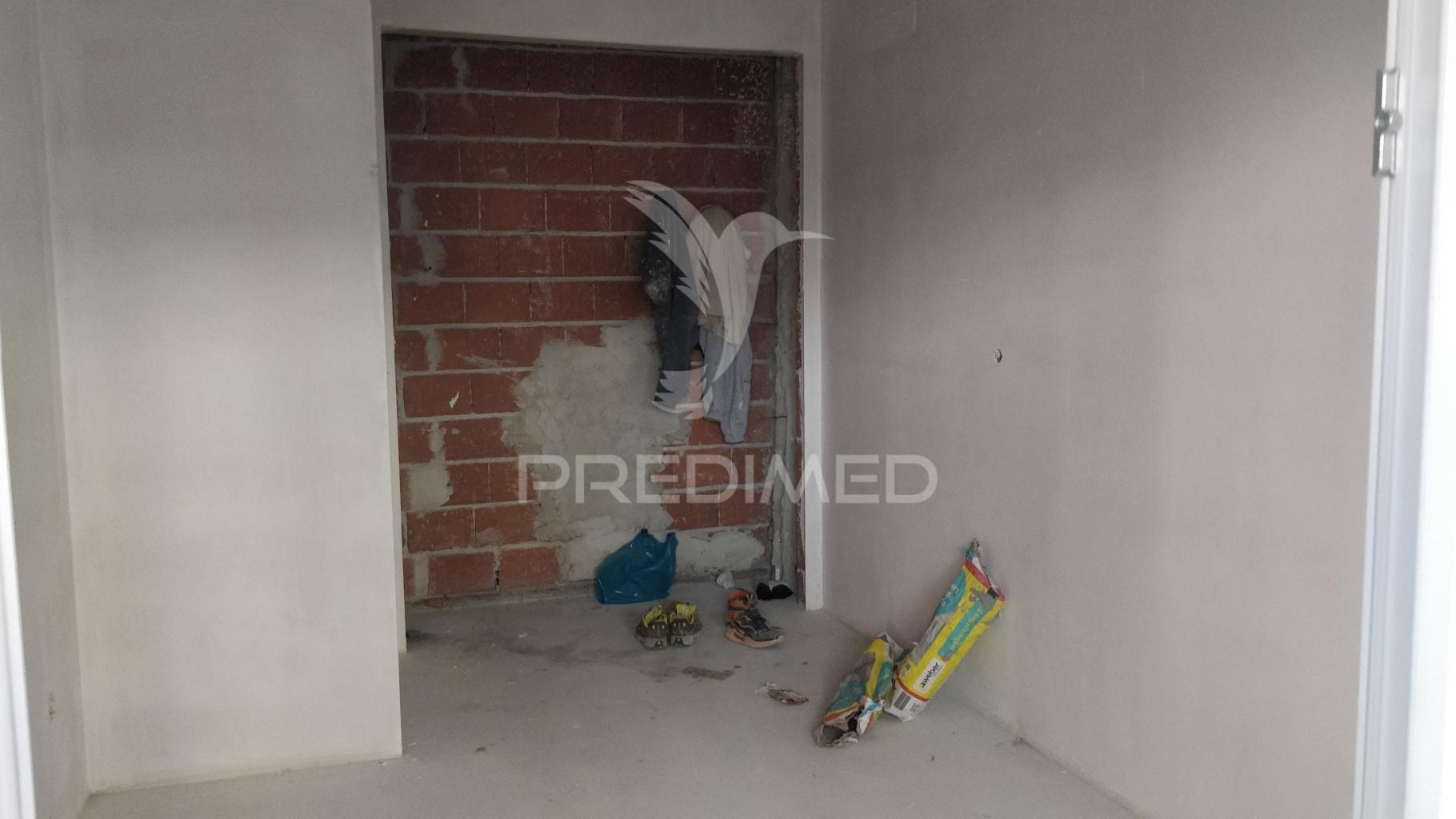Apartamento t3 com terraço novo em santa marta do pinhal - seixal