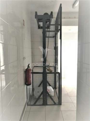 Espaço comercial ou armazém - santa eulália - albufeira oportunidade única.