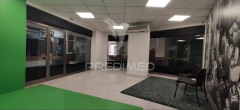 Vende-se loja - alverca do ribatejo