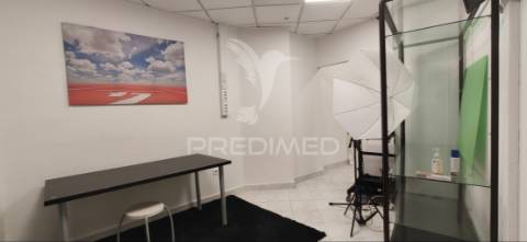 Vende-se loja - alverca do ribatejo