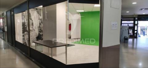 Vende-se loja - alverca do ribatejo