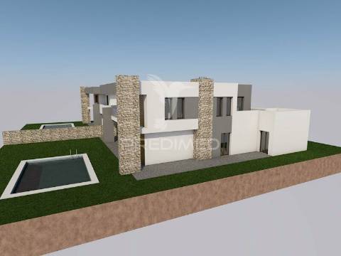 Terreno p/ construção com 6480m2