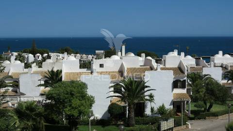 Moradia t4 com vista mar em alporchinhos , porches algarve