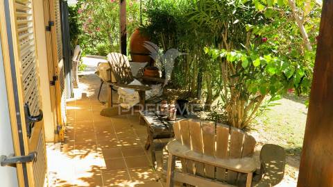 Moradia t4 com vista mar em alporchinhos , porches algarve