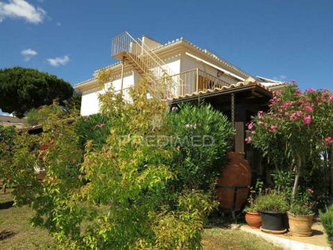 Moradia t4 com vista mar em alporchinhos , porches algarve