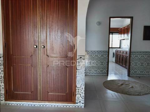 Excelente apartamento t2 com garagem  em zona nobre de alcanena