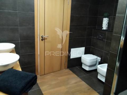 Olhão-luxuosa moradia nova v4  piscina interior privada, ginásio e bbq