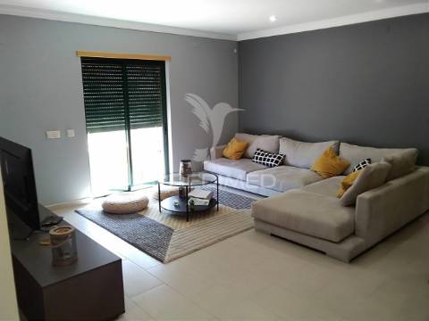 Olhão-luxuosa moradia nova v4  piscina interior privada, ginásio e bbq