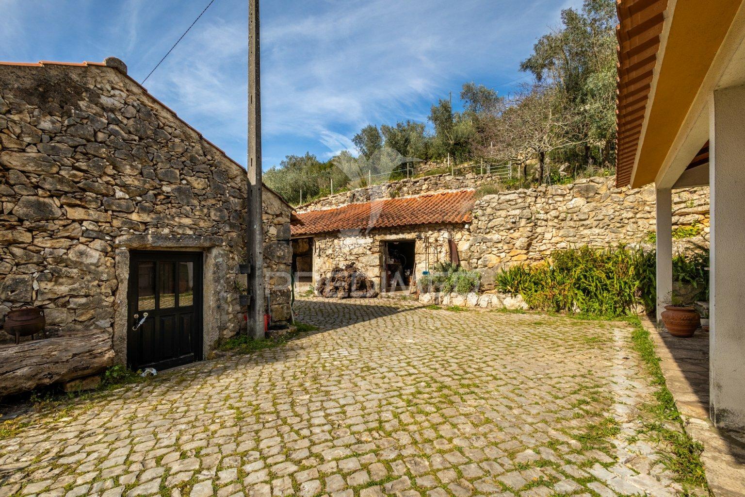 Moradia t4 - aljubarrota