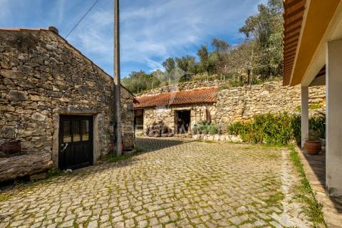 Moradia t4 - aljubarrota