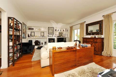 Moradia t2+1 , vista de mar, em condomínio no estoril