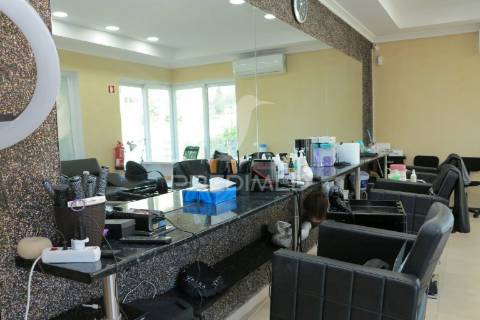 Cabeleireira na praia da rocha