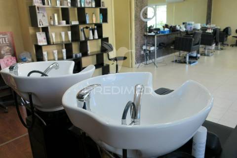 Cabeleireira na praia da rocha