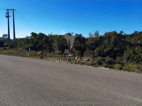 Terreno misto com uma área de 52.600.00m2 vale da trave / santarém