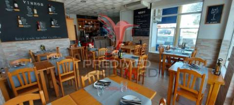 Loja para comércios, serviços e restauração em lagos