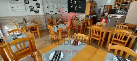 Loja para comércios, serviços e restauração em lagos