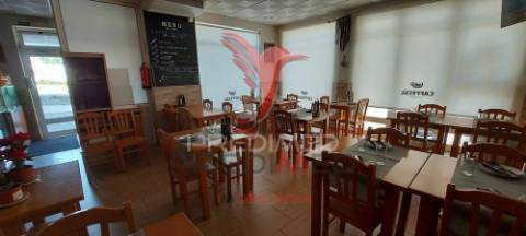 Loja para comércios, serviços e restauração em lagos