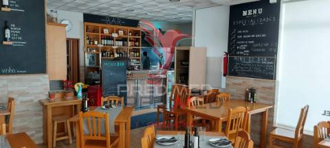 Loja para comércios, serviços e restauração em lagos