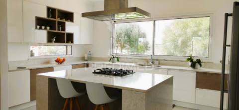 Pequeno paraíso em algoz t8 com piscina