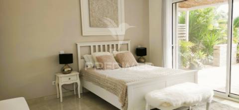 Pequeno paraíso em algoz t8 com piscina