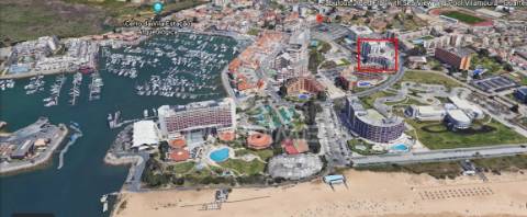 Esta penthouse t3 duplex lidera o que de melhor existe em vilamoura