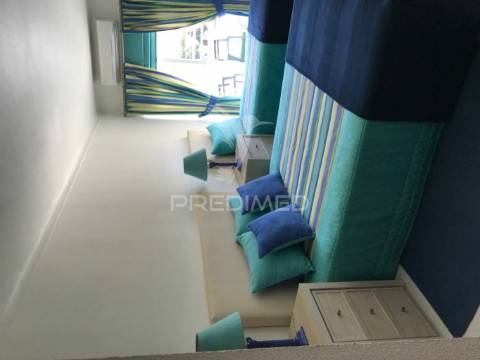 Esta penthouse t3 duplex lidera o que de melhor existe em vilamoura