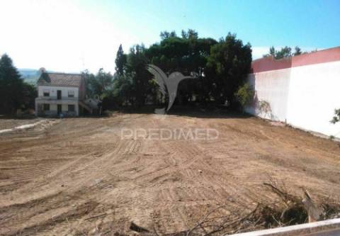 Terreno urbano | c/ projeto aprovado p/ 6 moradias | turcifal | torres vedras