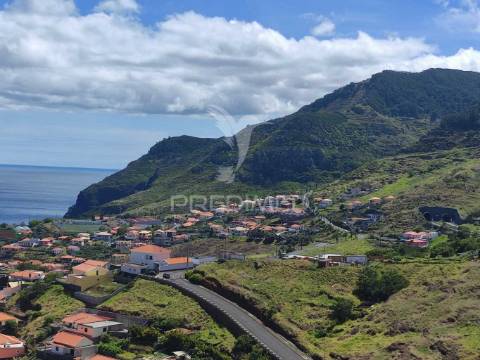 Terreno com 50 hectares situado no caniçal