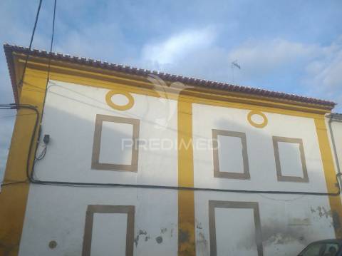 Moradia em alpalhão - nisa