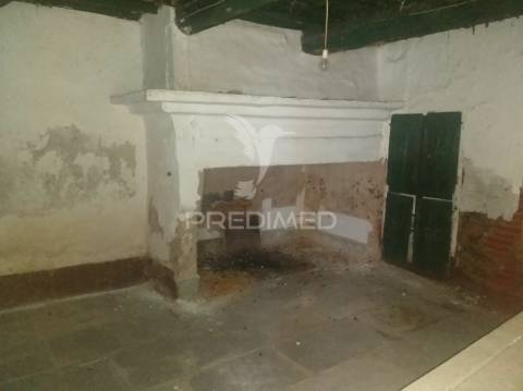 Moradia em alpalhão - nisa