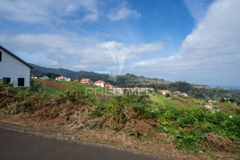 Terreno com  1460m2 em santana