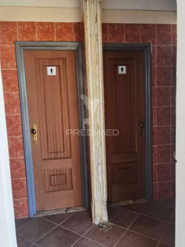 Quinta com várias casas e armazém, bugalhos / alcanena