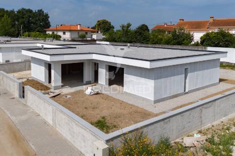 Moradia t3 terrea, amares (novo)