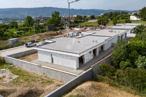 Moradia t3 terrea, amares (novo)