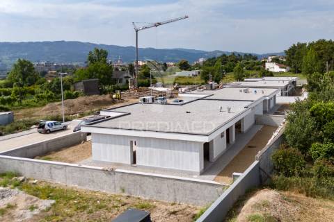 Moradia t3 terrea, amares (novo)