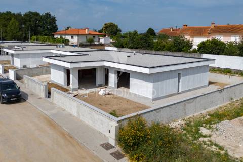 Moradia t3 terrea, amares (novo)