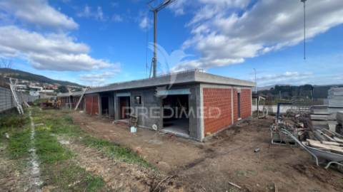 Moradia t3 terrea, amares (novo)