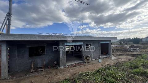 Moradia t3 terrea, amares (novo)