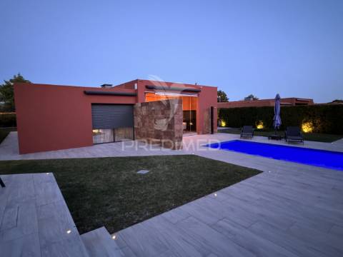 Vilamoura -moradia com localização privilegiada e vista sobre o campo de golfe