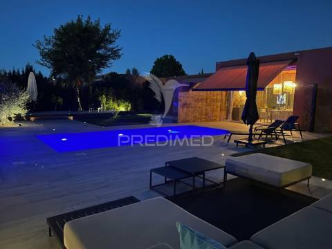 Vilamoura -moradia com localização privilegiada e vista sobre o campo de golfe