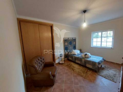 Aljezur - moradia térrea onde o sol bate à porta e a natureza dá os bons dias