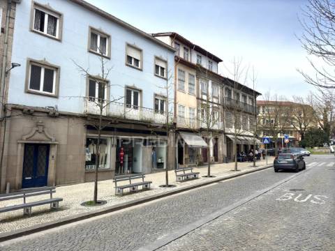 Loja para arrendar -no centro de guimarães