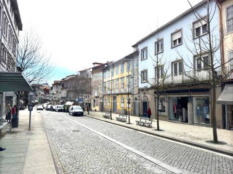 Loja para arrendar -no centro de guimarães