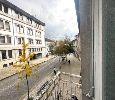 Loja para arrendar -no centro de guimarães