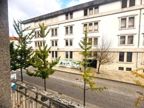 Loja para arrendar -no centro de guimarães