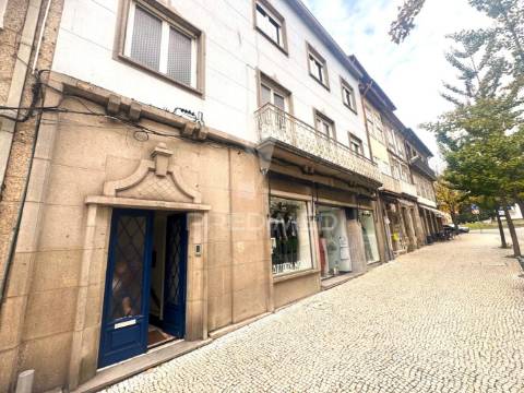Loja para arrendar -no centro de guimarães