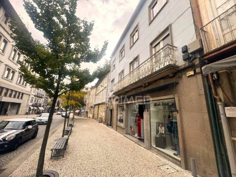 Loja para arrendar -no centro de guimarães